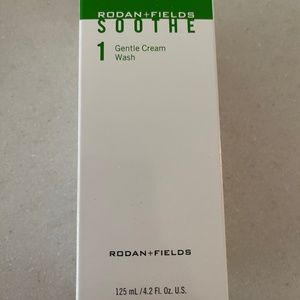 Rodan+Fields soothe face wash